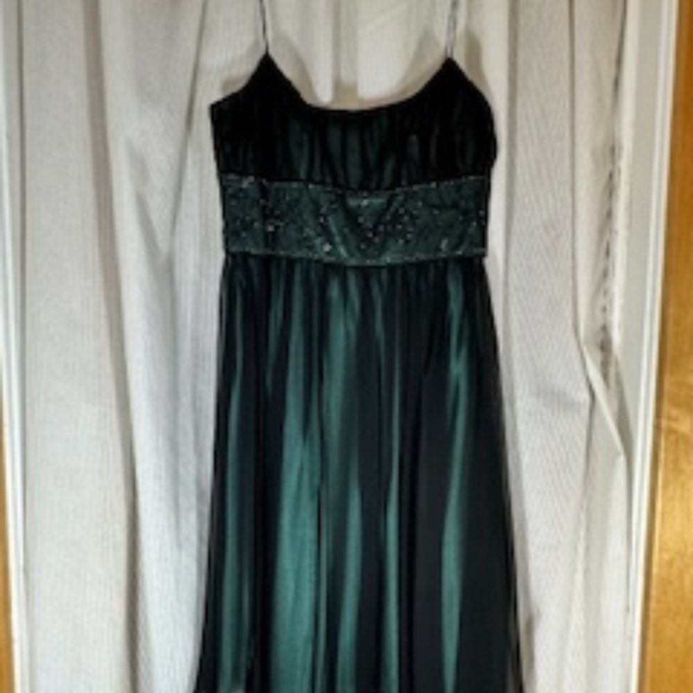 Emerald cocktail party dress with beaded details